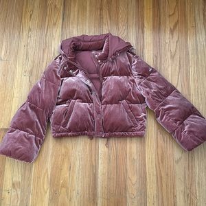 Alo yoga fuschia puffer jacket